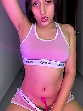 Snapshot of EmySofia chatting on December 18, 2025, 7:03 am EmySofia online show from December 18, 2025, 7:03 am