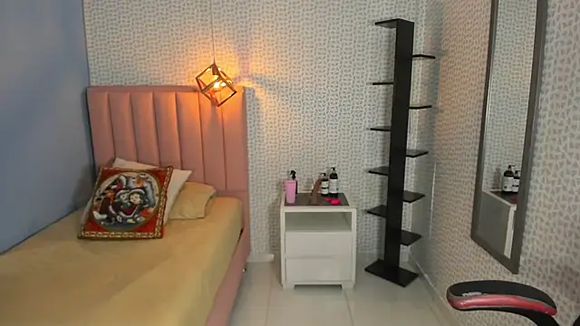 Snapshot of DENISERICHARD2 chatting on November 26, 2025, 2:56 am DENISERICHARD2 online show from November 26, 2025, 2:56 am