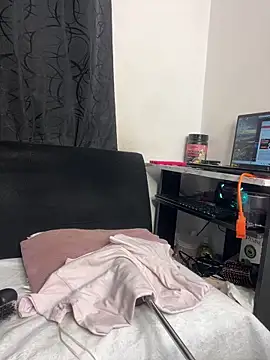 chiquimaturesexy online show from September 23, 2025, 8:45 pm