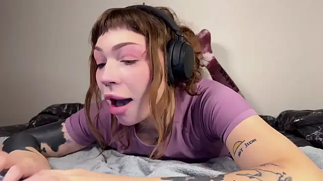 Snapshot of PaulaPratt chatting on December 30, 2024, 5:37 am PaulaPratt online show from December 30, 2024, 5:37 am