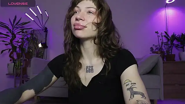 Snapshot of PaulaPratt chatting on January 18, 2026, 5:33 am PaulaPratt online show from January 18, 2026, 5:33 am