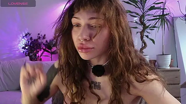 Snapshot of PaulaPratt chatting on March 24, 2026, 6:18 am PaulaPratt online show from March 24, 2026, 6:18 am