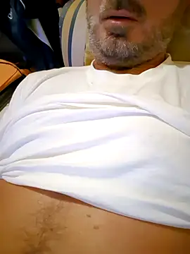 Snapshot of 1talianBeutifulCock chatting on December 1, 2024, 4:29 pm 1talianBeutifulCock online show from December 1, 2024, 4:29 pm