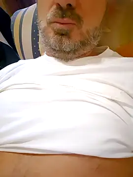 Snapshot of 1talianBeutifulCock chatting on December 6, 2024, 10:05 am 1talianBeutifulCock online show from December 6, 2024, 10:05 am