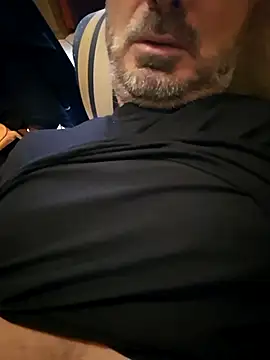 Snapshot of 1talianBeutifulCock chatting on November 8, 2025, 10:48 am 1talianBeutifulCock online show from November 8, 2025, 10:48 am