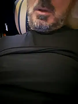 Snapshot of 1talianBeutifulCock chatting on November 13, 2025, 12:48 pm 1talianBeutifulCock online show from November 13, 2025, 12:48 pm