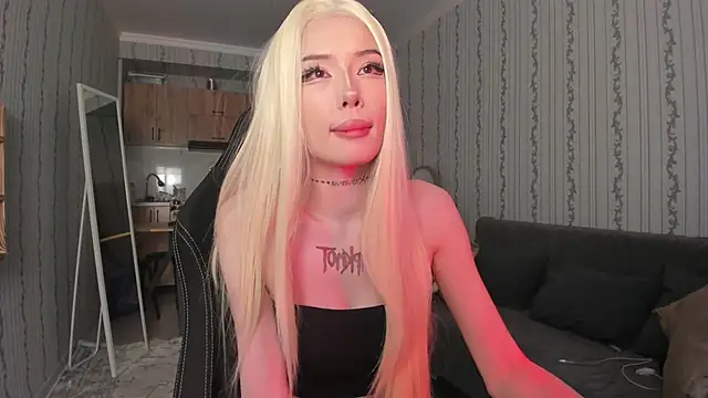 Velvetsky 1 online show from February 11, 2026, 6:35 pm