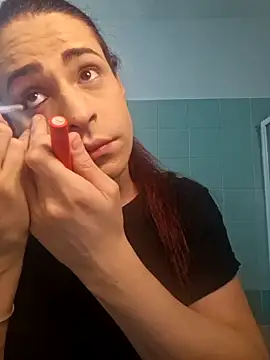 perla97 online show from February 8, 2025, 1:01 pm