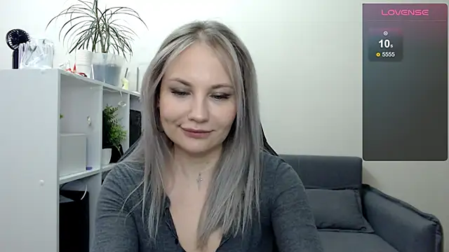 Sunny bunny6 online show from March 21, 2025, 3:33 am