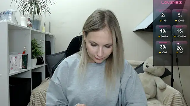 Sunny bunny6 online show from November 28, 2025, 3:42 am