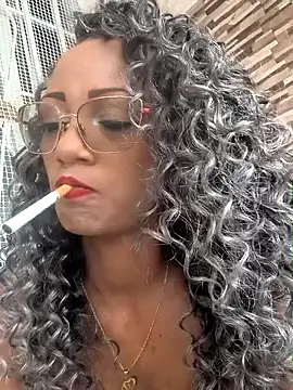 Snapshot of Amaliu_ chatting on February 14, 2025, 3:05 pm Amaliu online show from February 14, 2025, 3:05 pm