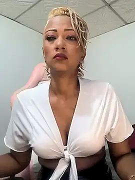 Amaliu  online show from January 6, 2026, 2:10 pm