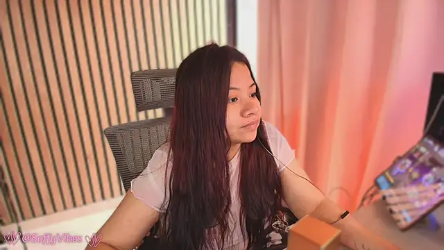 soffyvibes- online show from December 2, 2025, 3:18 pm