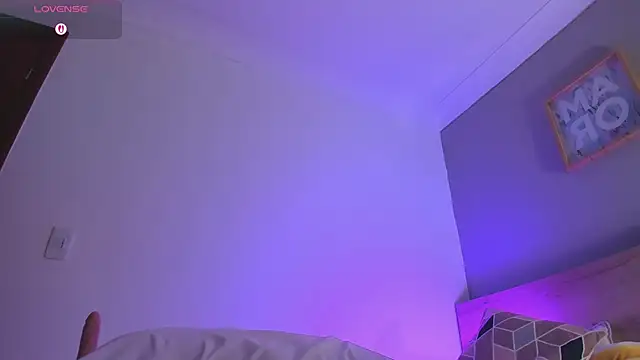 agussaenz online show from December 19, 2025, 11:34 pm