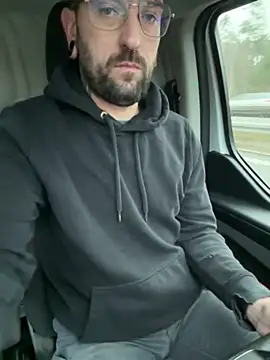 Snapshot of _Haptic_ chatting on December 2, 2024, 7:14 am Haptic online show from December 2, 2024, 7:14 am