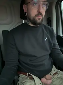 Snapshot of _Haptic_ chatting on December 12, 2024, 3:05 pm Haptic online show from December 12, 2024, 3:05 pm