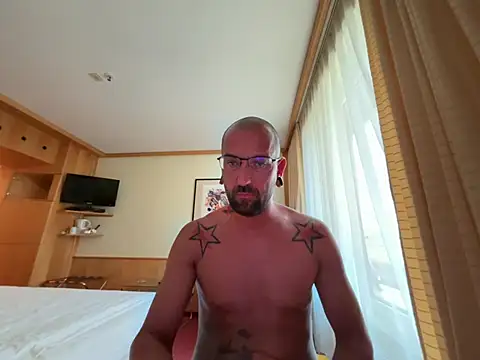 Snapshot of _Haptic_ chatting on June 30, 2026, 5:36 pm Haptic online show from June 30, 2026, 5:36 pm