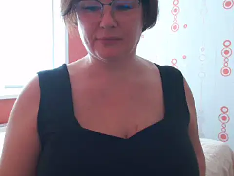 Nora Star online show from March 8, 2025, 9:06 am