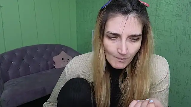 Nika Kitten online show from December 19, 2025, 9:27 am