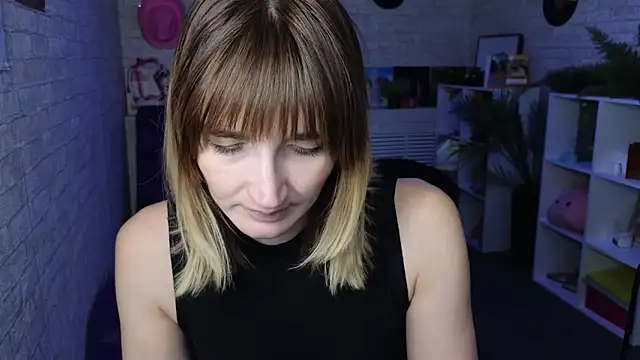 Nika Kitten online show from February 27, 2026, 8:36 am