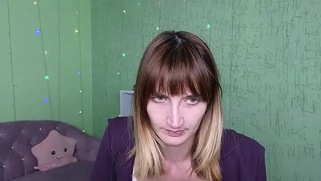 Nika Kitten online show from May 4, 2026, 11:06 am