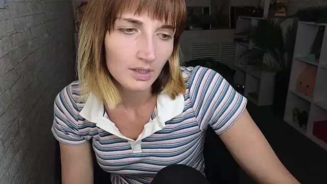 Snapshot of Nika_Kitten chatting on June 9, 2026, 7:09 am Nika Kitten online show from June 9, 2026, 7:09 am