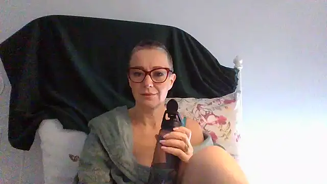 Snapshot of ELEGANT-ARIA36 chatting on January 7, 2025, 5:43 am ELEGANT-ARIA36 online show from January 7, 2025, 5:43 am