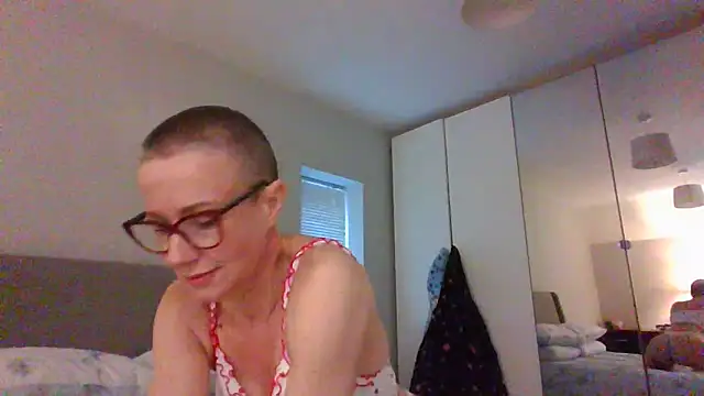 Snapshot of ELEGANT-ARIA36 chatting on February 9, 2025, 3:45 pm ELEGANT-ARIA36 online show from February 9, 2025, 3:45 pm