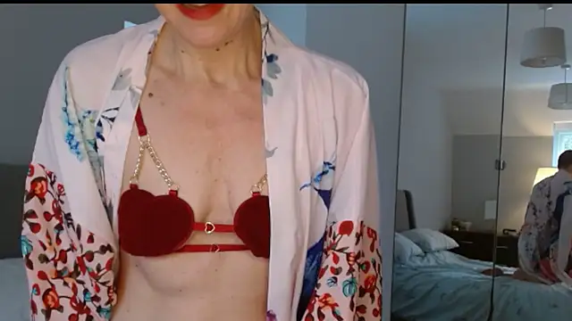 Snapshot of ELEGANT-ARIA36 chatting on February 14, 2025, 9:34 am ELEGANT-ARIA36 online show from February 14, 2025, 9:34 am