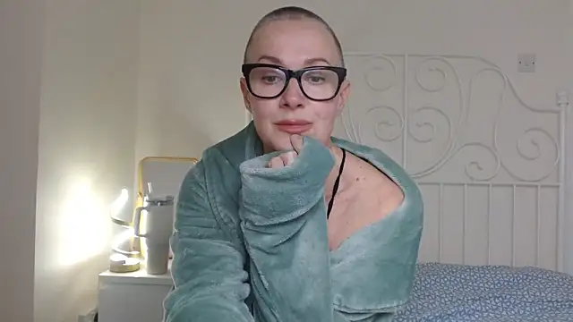 Snapshot of ELEGANT-ARIA36 chatting on February 6, 2026, 5:16 pm ELEGANT-ARIA36 online show from February 6, 2026, 5:16 pm