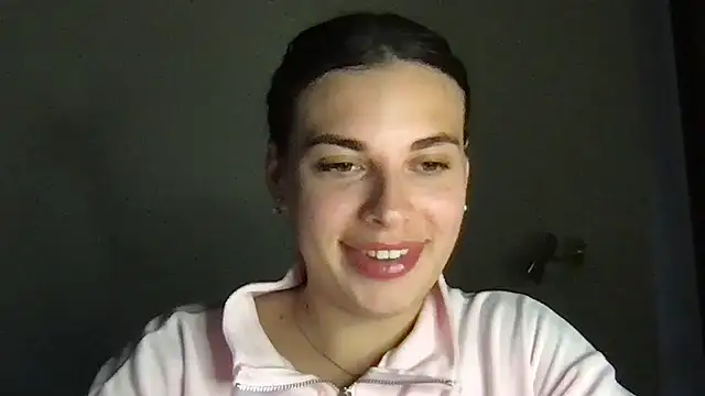 Snapshot of MoonriseGoddess chatting on May 11, 2026, 4:15 pm MoonriseGoddess online show from May 11, 2026, 4:15 pm