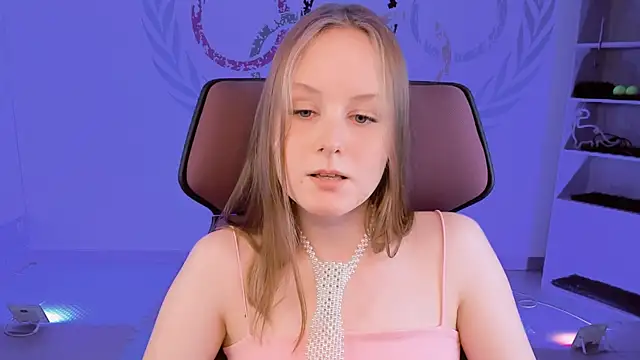 Snapshot of VivienLeeigh chatting on January 9, 2025, 4:17 pm VivienLeeigh online show from January 9, 2025, 4:17 pm