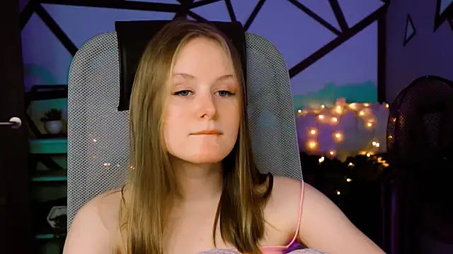 Snapshot of VivienLeeigh chatting on January 19, 2025, 6:32 pm VivienLeeigh online show from January 19, 2025, 6:32 pm