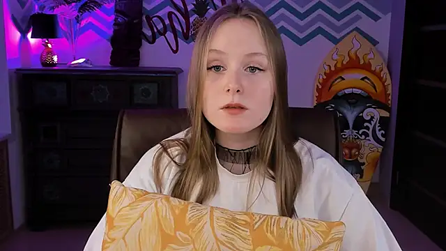 Snapshot of VivienLeeigh chatting on March 2, 2025, 12:11 pm VivienLeeigh online show from March 2, 2025, 12:11 pm