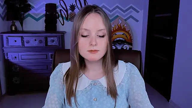 Snapshot of VivienLeeigh chatting on March 13, 2025, 11:16 pm VivienLeeigh online show from March 13, 2025, 11:16 pm