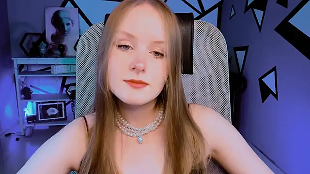 Snapshot of VivienLeeigh chatting on October 4, 2025, 9:40 am VivienLeeigh online show from October 4, 2025, 9:40 am