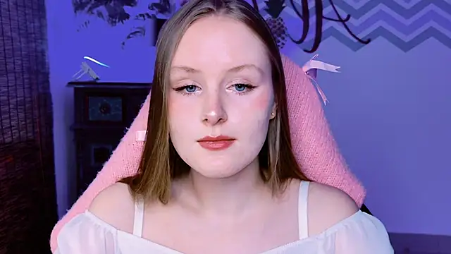 Snapshot of VivienLeeigh chatting on October 5, 2025, 1:31 pm VivienLeeigh online show from October 5, 2025, 1:31 pm