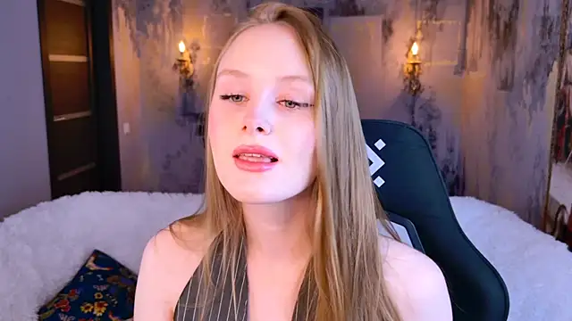 Snapshot of VivienLeeigh chatting on November 20, 2025, 9:09 am VivienLeeigh online show from November 20, 2025, 9:09 am