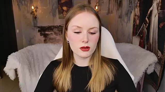 VivienLeeigh online show from March 6, 2026, 5:37 am