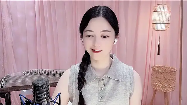 Snapshot of Tian-xin-999 chatting on May 12, 2026, 4:15 pm Tian-xin-999 online show from May 12, 2026, 4:15 pm