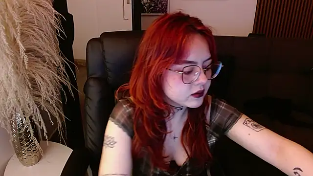 crimson tati  online show from January 22, 2025, 3:41 am