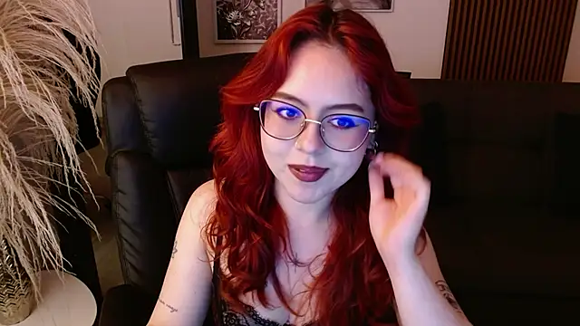 crimson tati  online show from February 5, 2025, 3:23 am