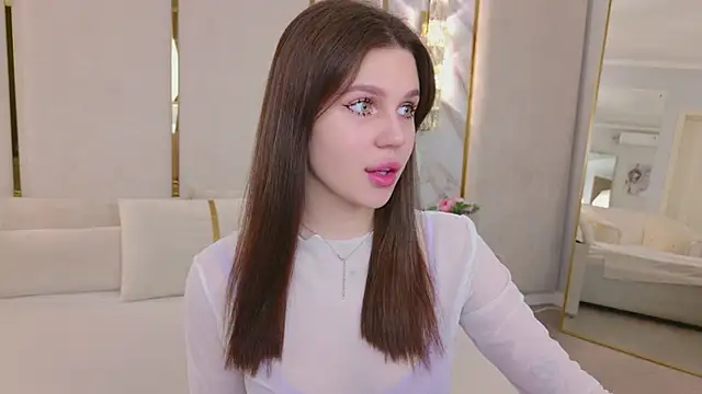 RihannaRose online show from March 11, 2026, 4:57 pm