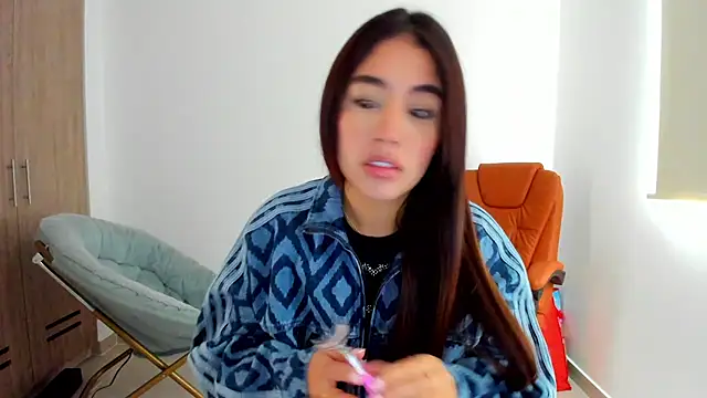 AriaMontgomery online show from March 6, 2025, 12:09 pm