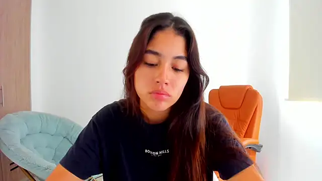 AriaMontgomery online show from March 7, 2025, 6:22 pm