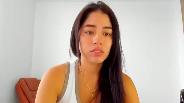 Snapshot of AriaMontgomery chatting on June 17, 2026, 10:43 pm AriaMontgomery online show from June 17, 2026, 10:43 pm