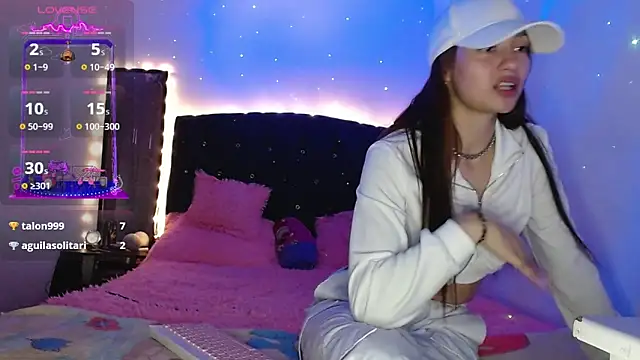 holy juli online show from February 25, 2025, 6:14 am