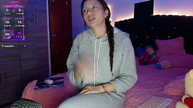 holy juli online show from March 15, 2025, 6:47 am