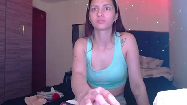 holy juli online show from June 30, 2026, 3:40 am