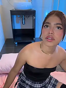 KellyOlsenbe online show from March 14, 2026, 8:36 pm